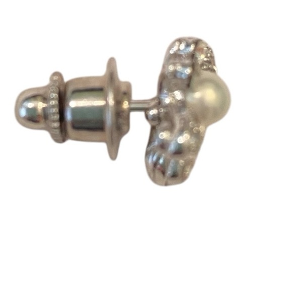 Butterfly Figural mini tie pin faux pearl clear crystals silver tone 1/2 inch - Picture 7 of 8